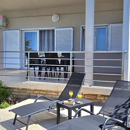 Beach House Adria Дом отдыха