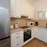 Beach House Adria * Bibinje