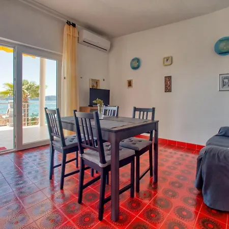 Beach House Adria Bibinje