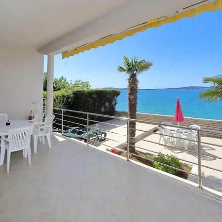 Beach House Adria Hébergement de vacances Bibinje